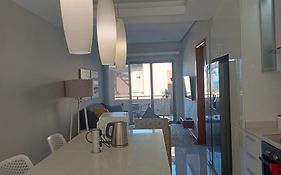 Stylish Modern 2 Bed Apartment In Shaka'S Rock